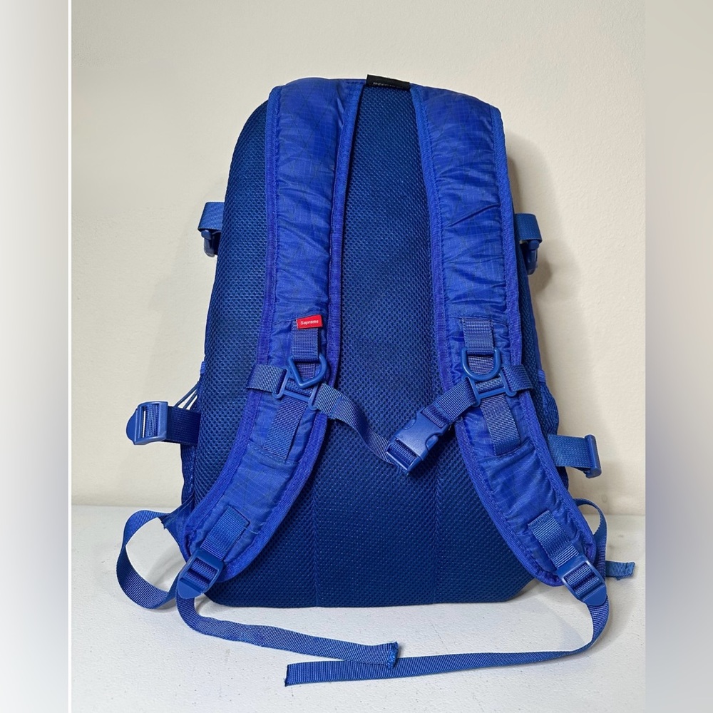 Supreme Backpack - Picture 2 of 2